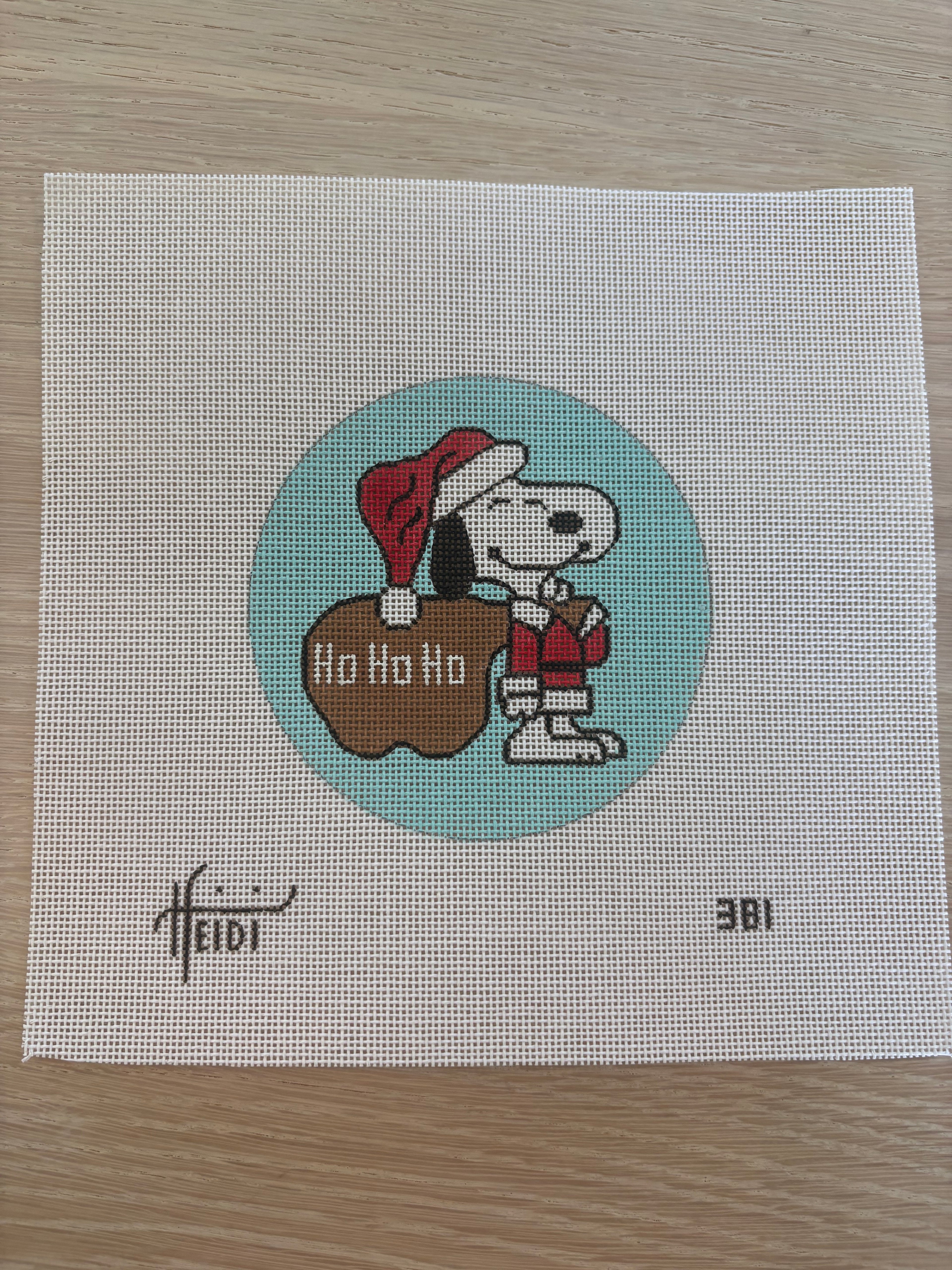 Santa Snoopy