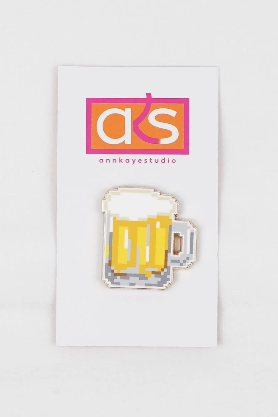 TRUNK - Tiny Beer Mug Needle Minder