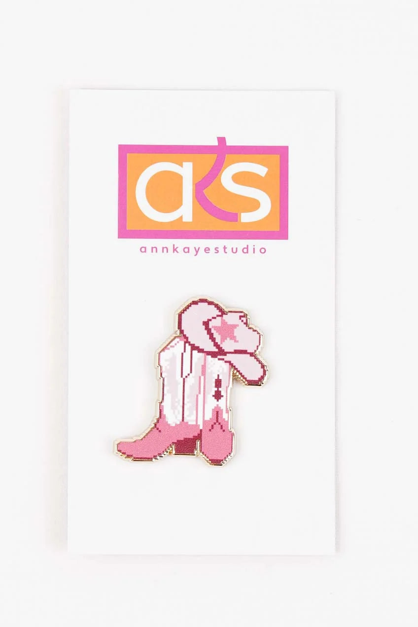 TRUNK - Pink Boots Needle Minder