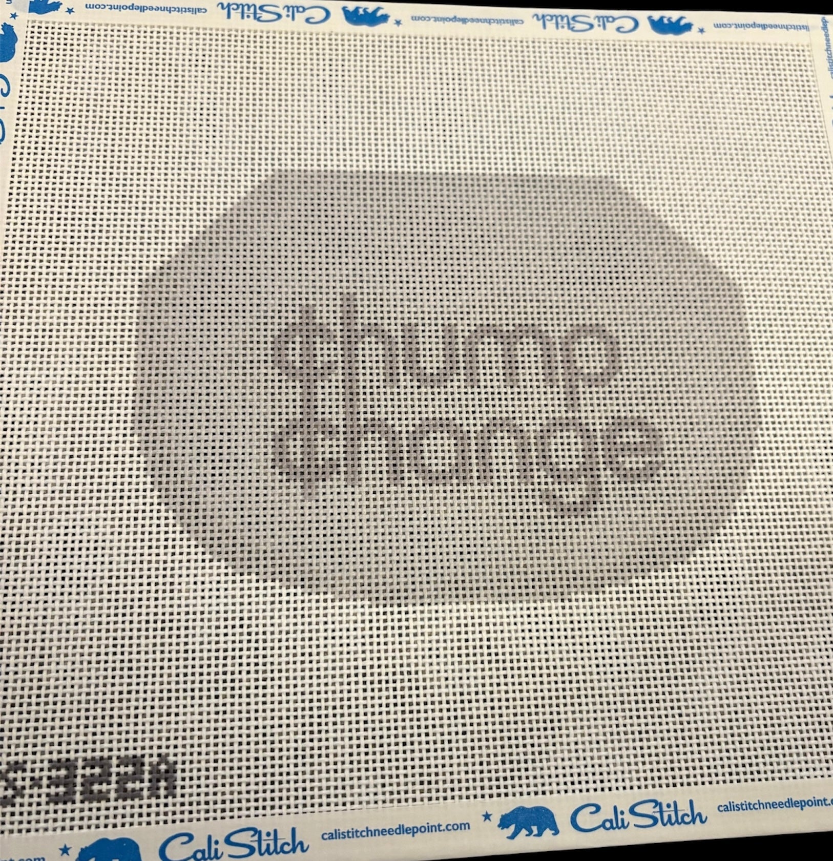 Chump Change Kiss Lock Bag - Greyscale