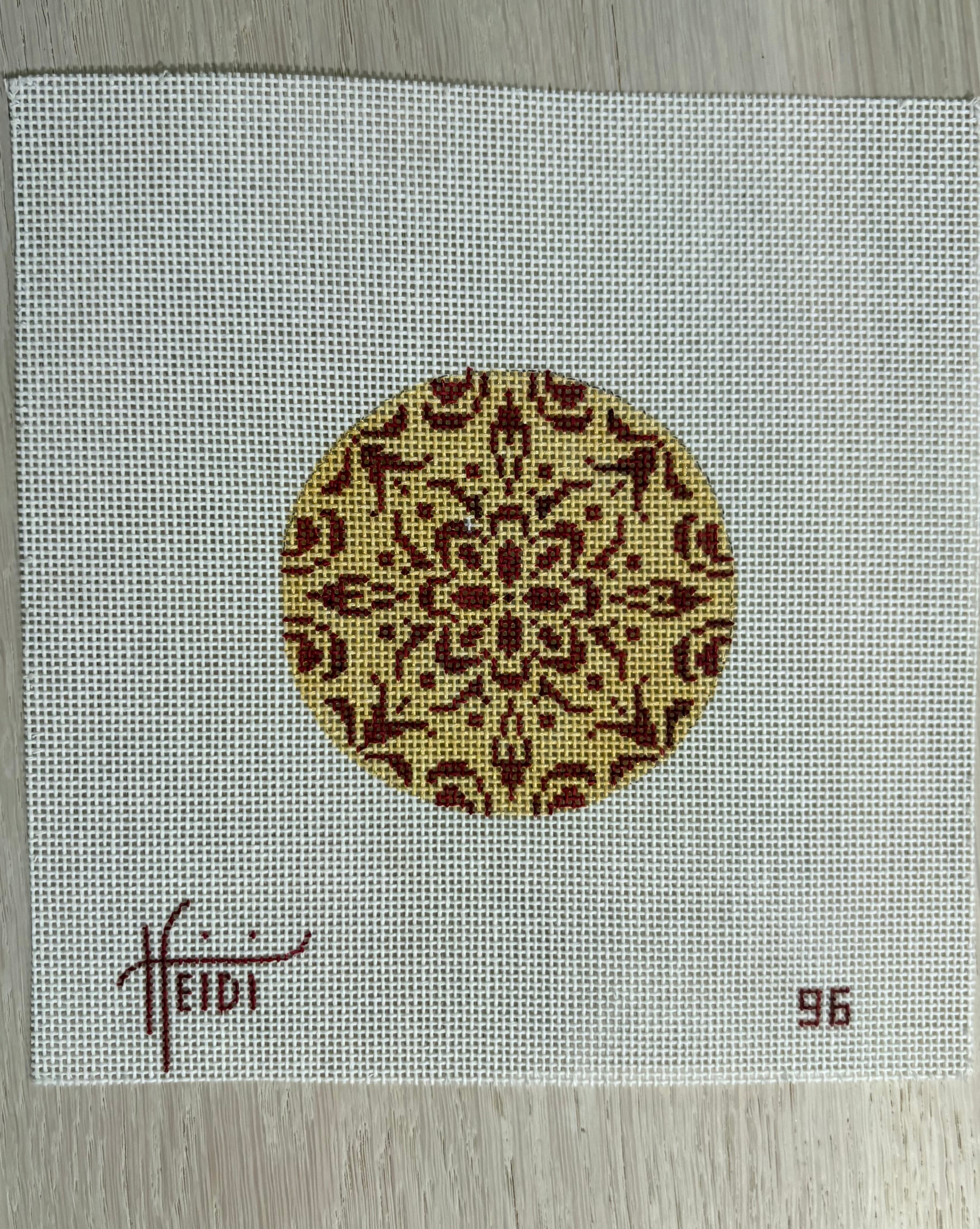 TRUNK SHOW Gold and Brown Doily Round
