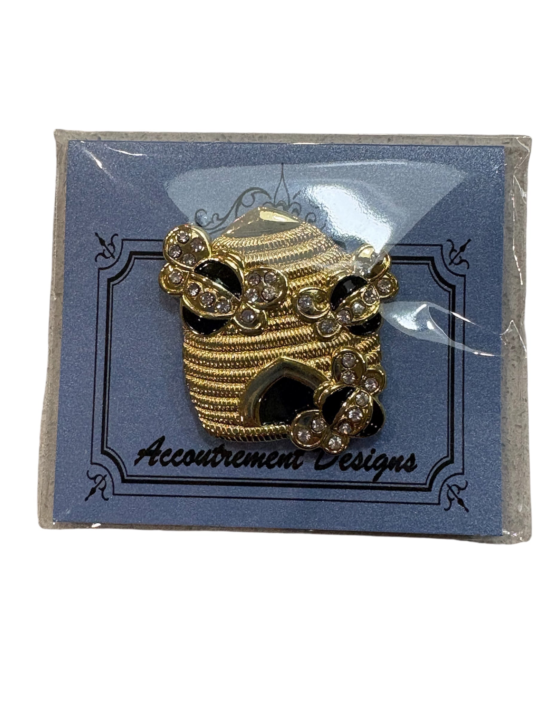Beehive with Bees Needle Minder