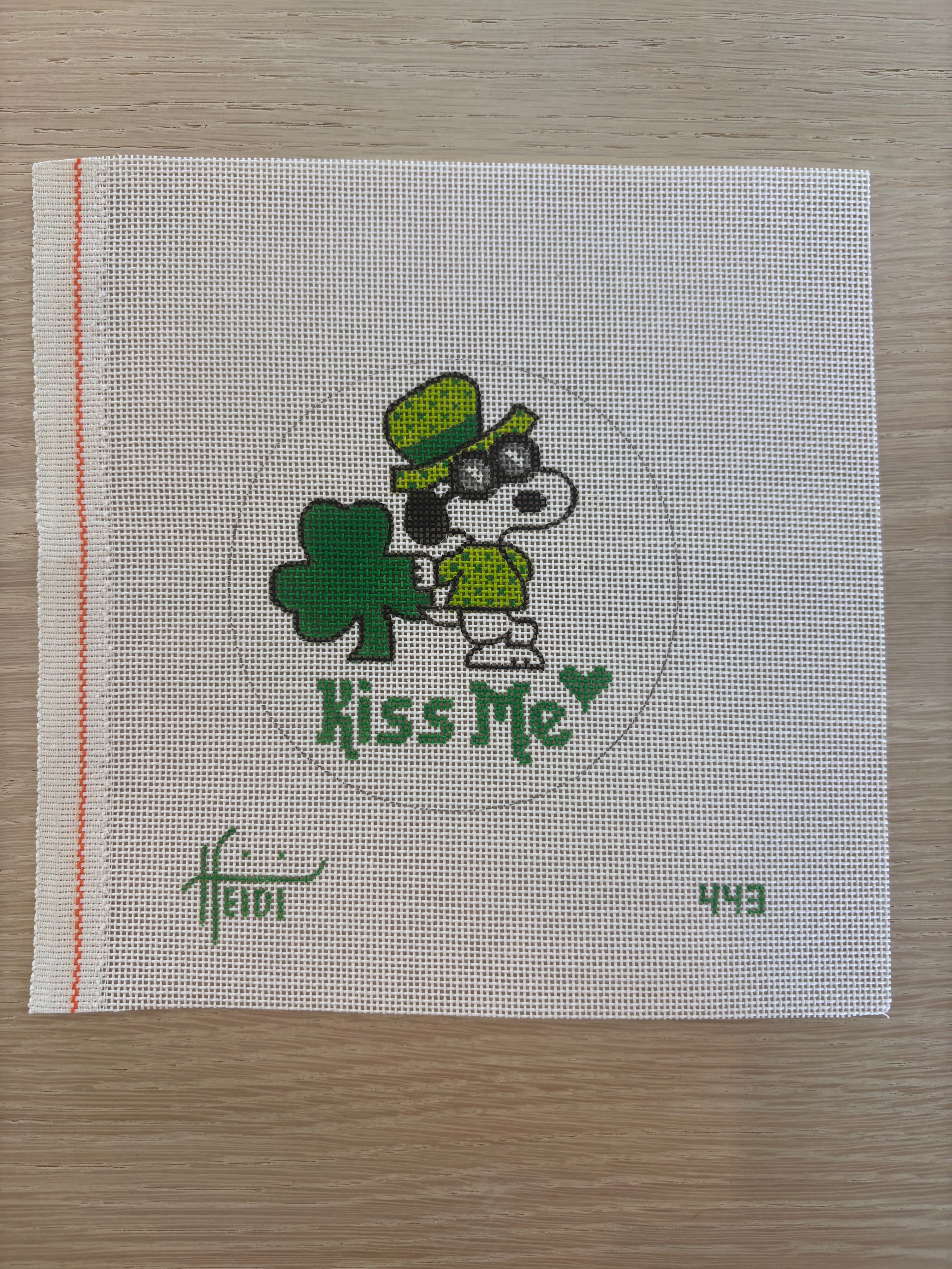TRUNK SHOW St. Patrick Snoopy Round