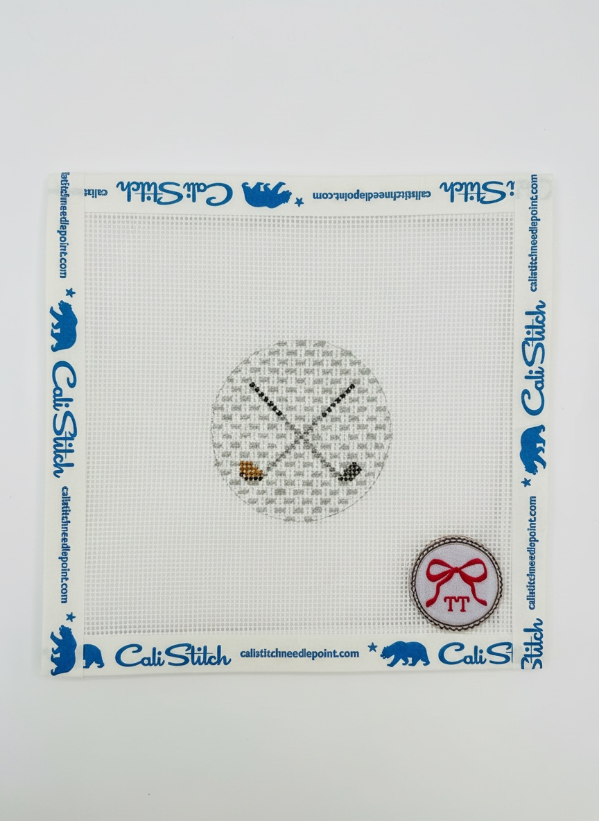 Golf Ball with Clubs Round